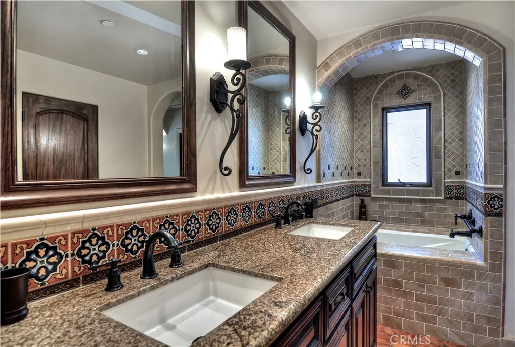 511 Avenida Del Mar Unit 4