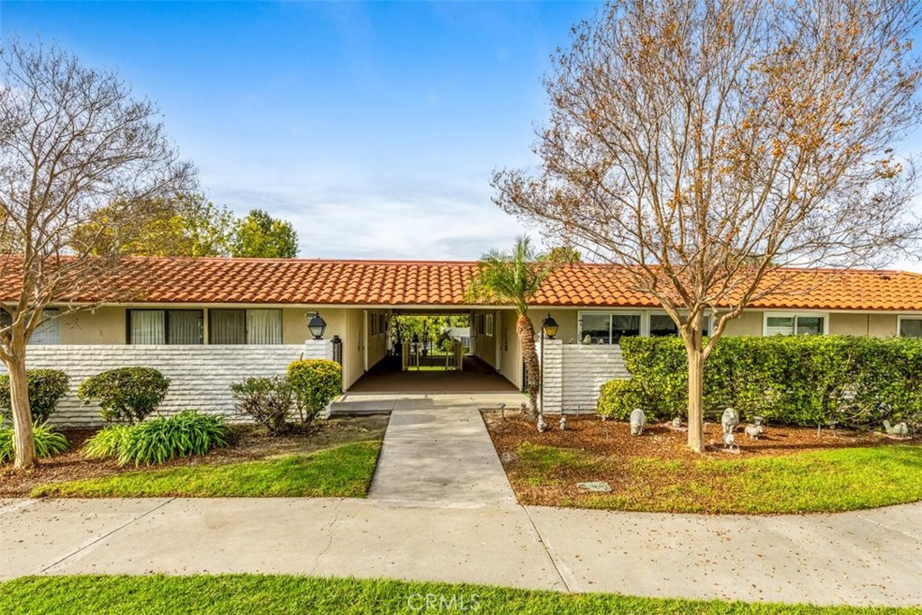 2096 Ronda Granada O