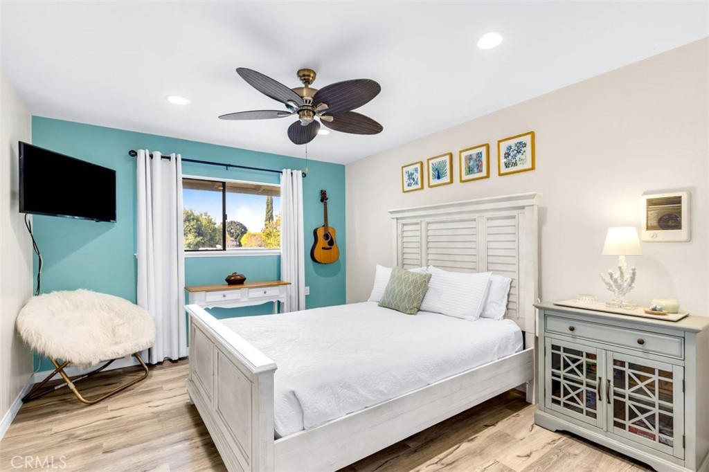 2096 Ronda Granada O