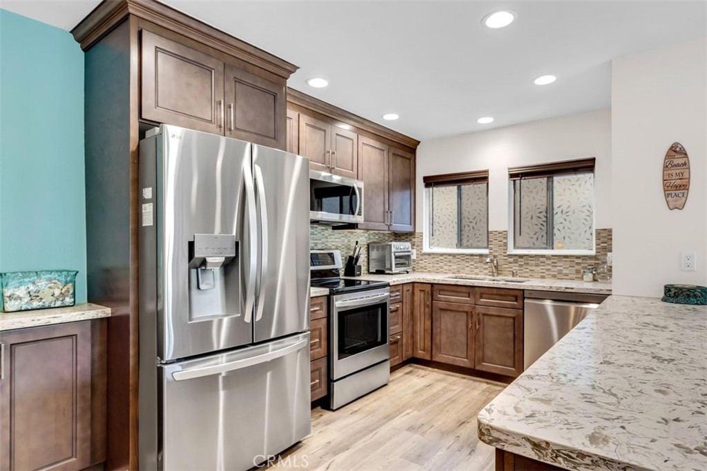 2096 Ronda Granada O