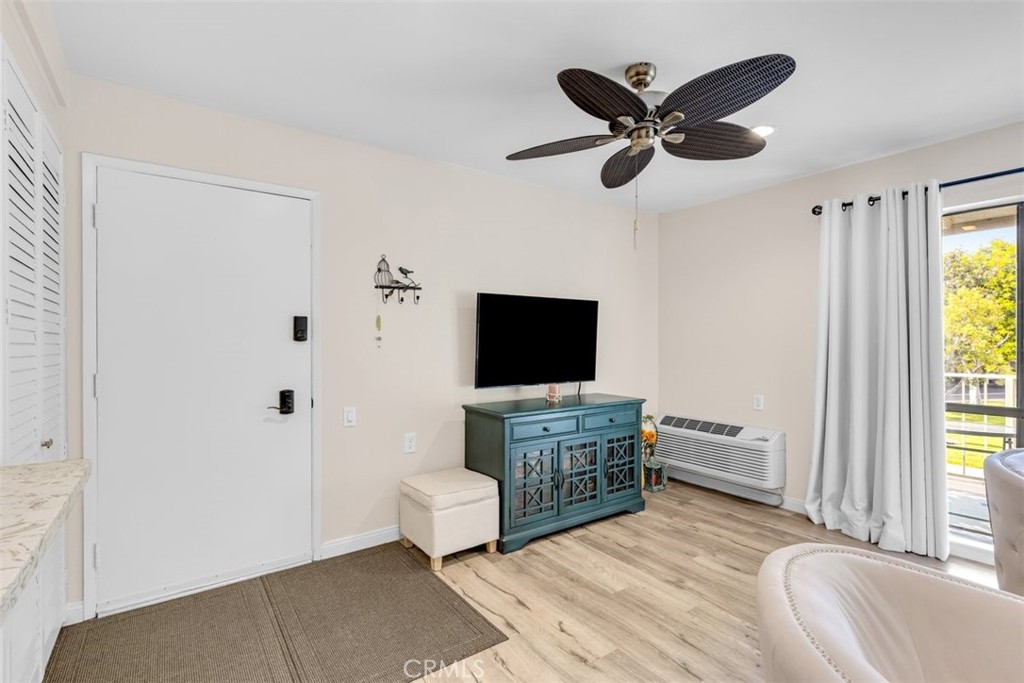 2096 Ronda Granada O