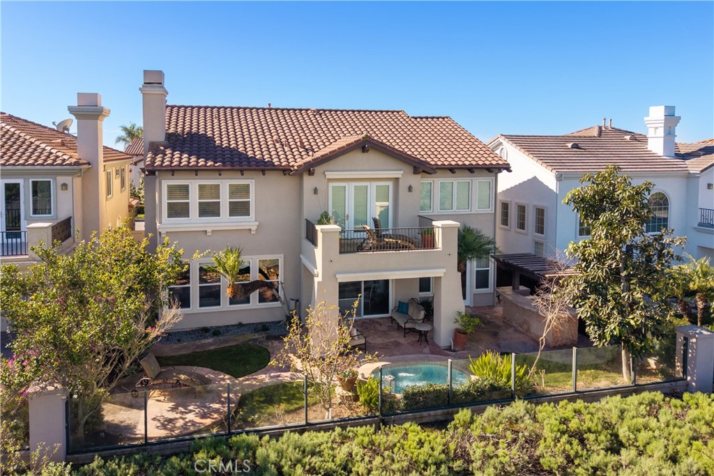 1441 High Bluff