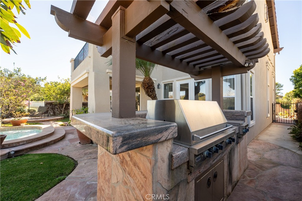 1441 High Bluff