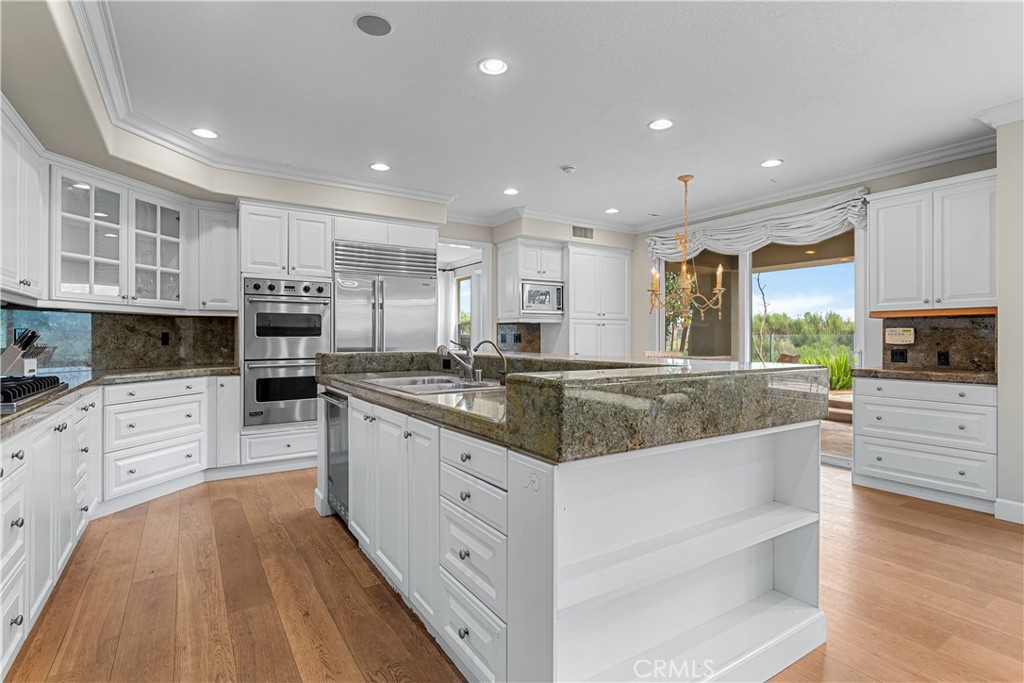 1441 High Bluff