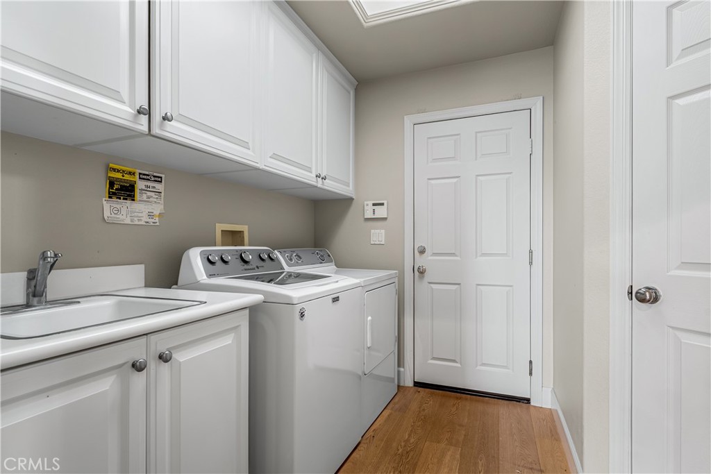 1441 High Bluff