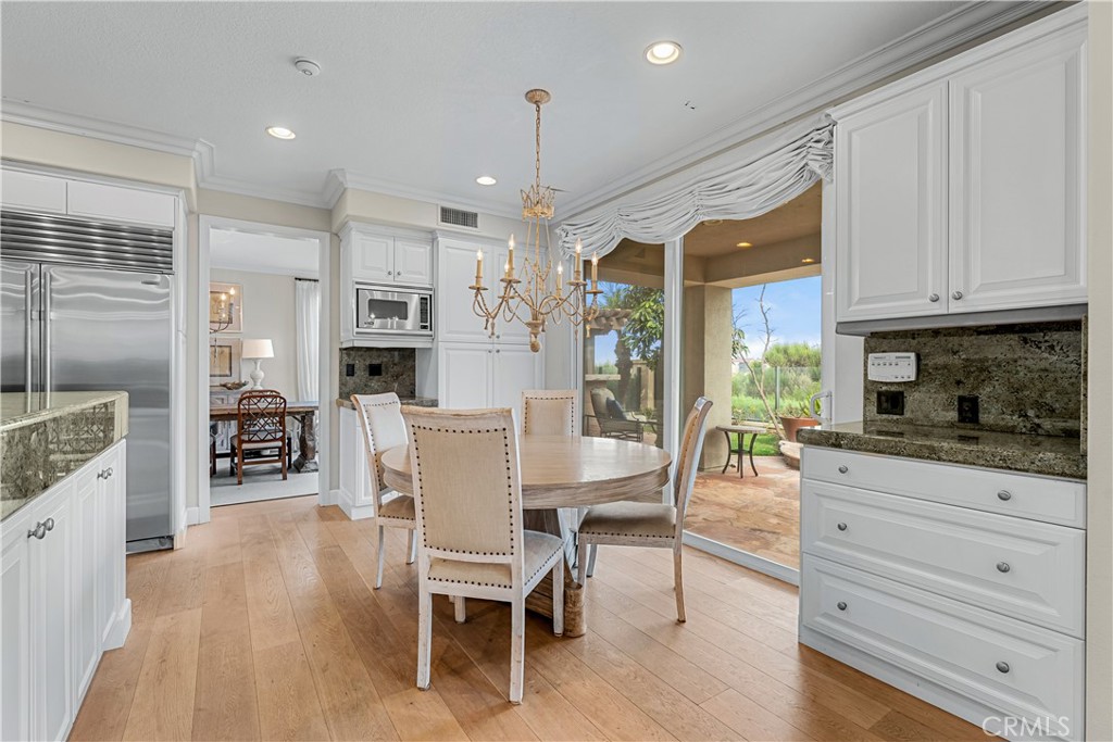 1441 High Bluff