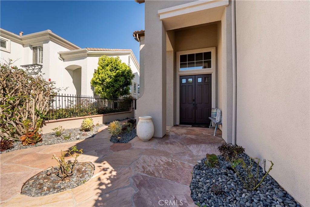 1441 High Bluff