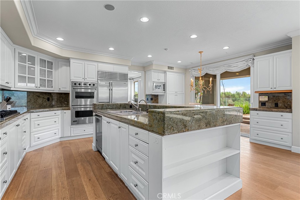 1441 High Bluff