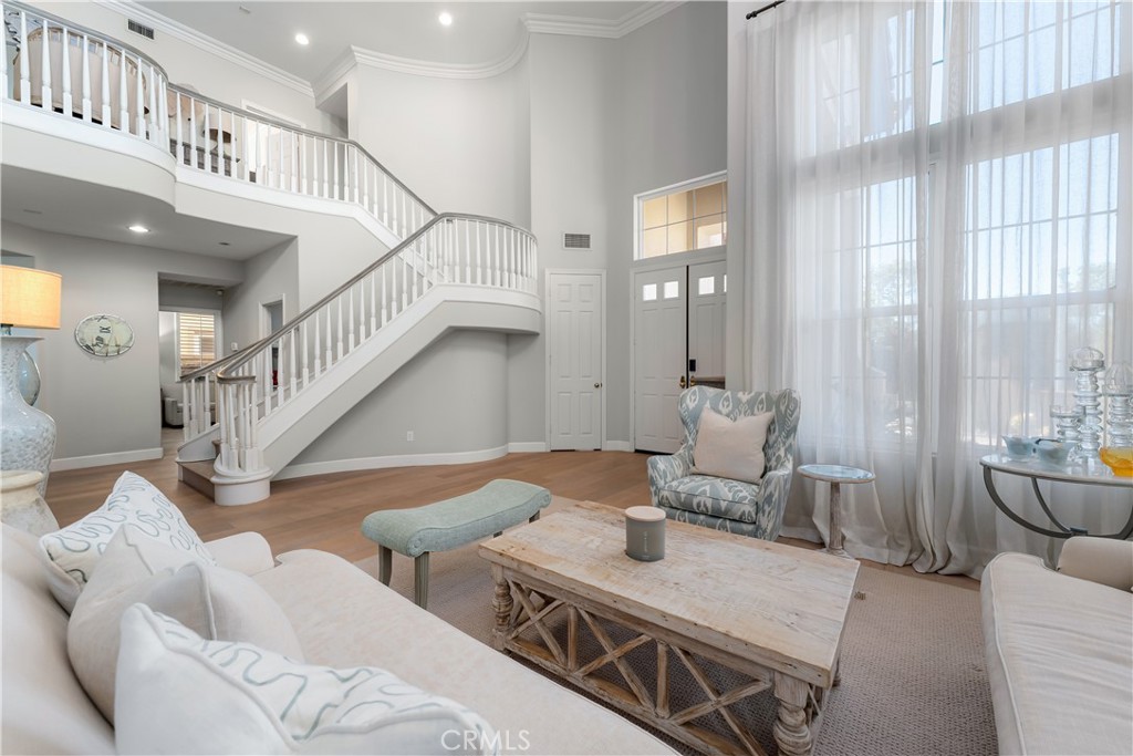 1441 High Bluff