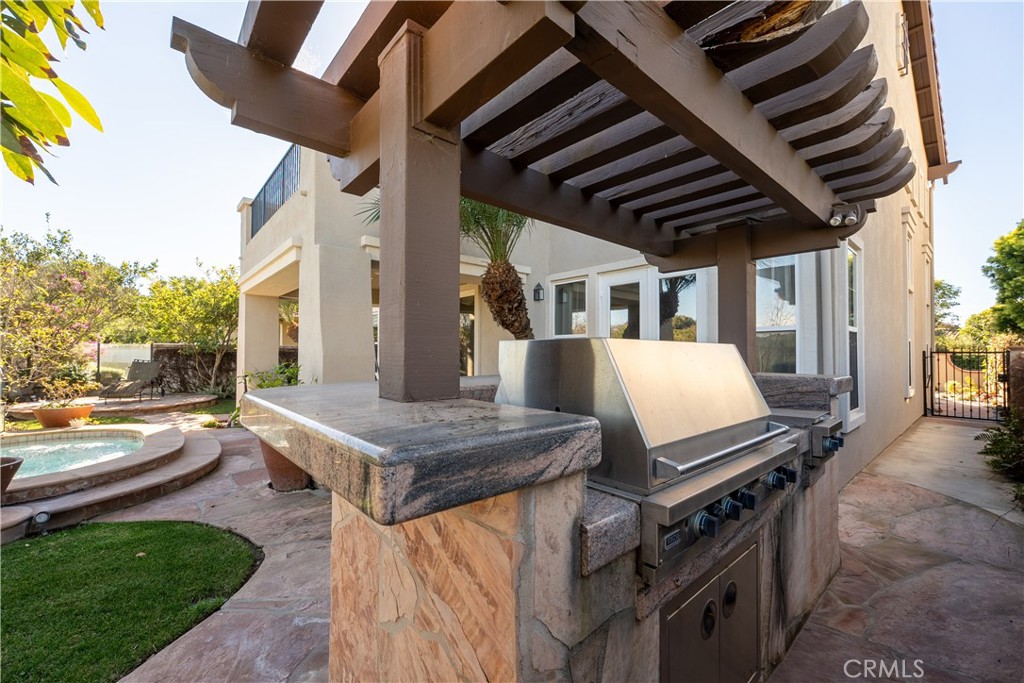 1441 High Bluff