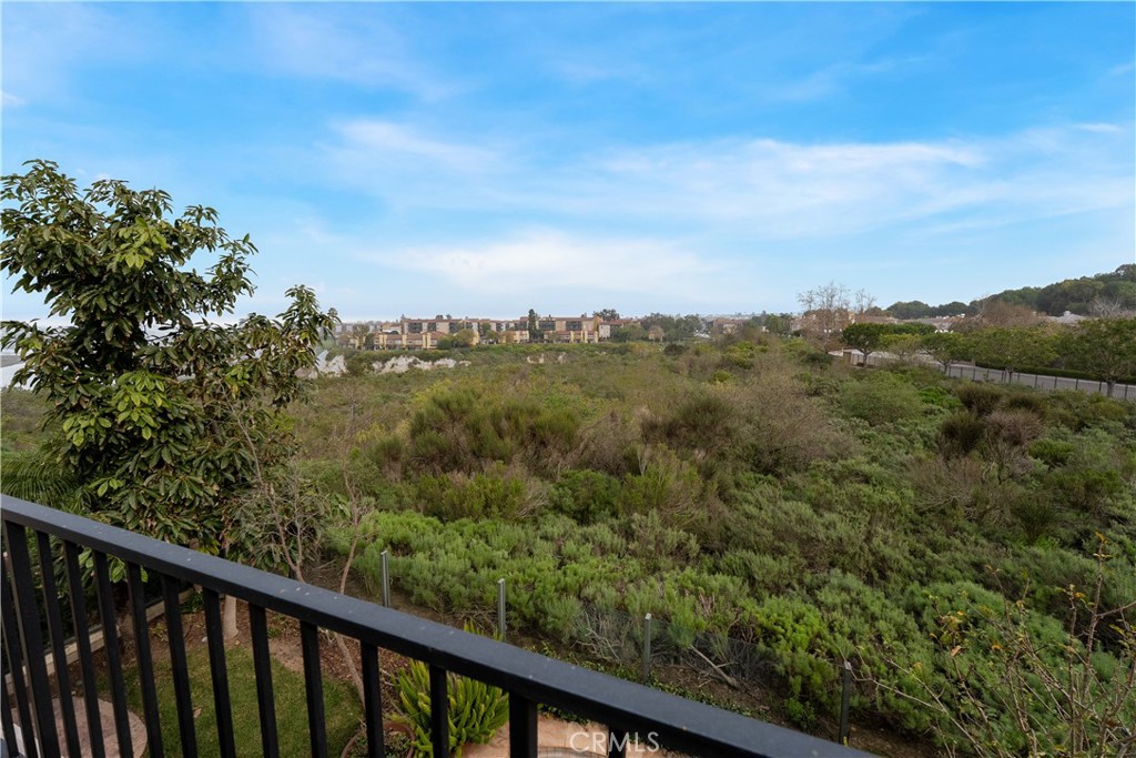1441 High Bluff