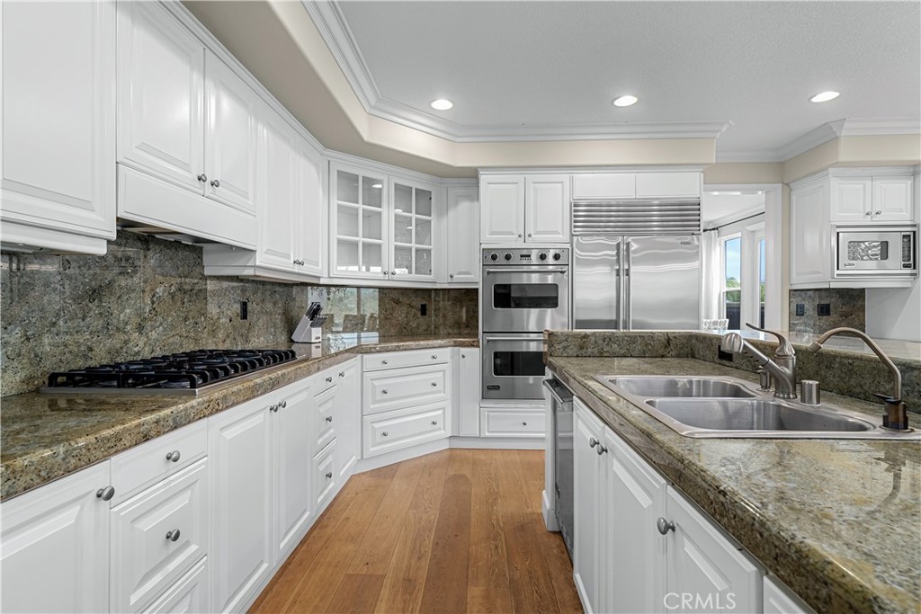 1441 High Bluff