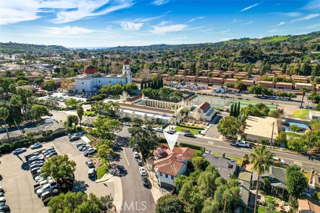 31462 El Camino Real