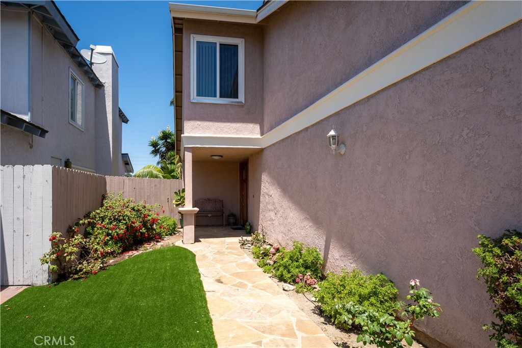 1106 Ridgecrest