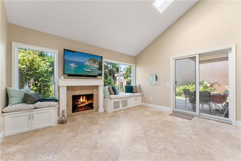 1106 Ridgecrest