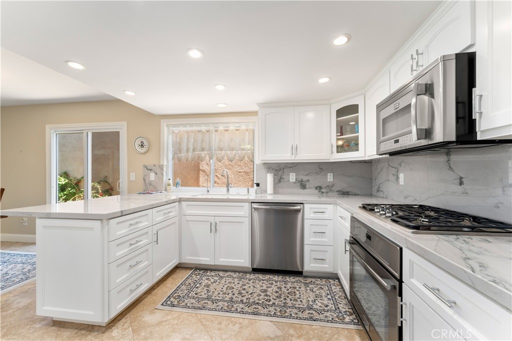 1106 Ridgecrest
