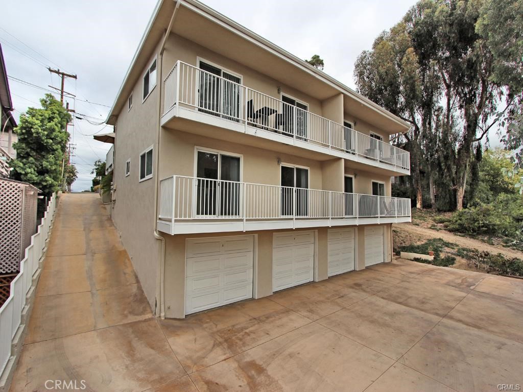 327 Calliope Street B