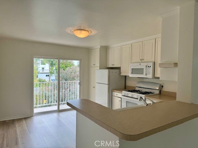 327 Calliope Street B