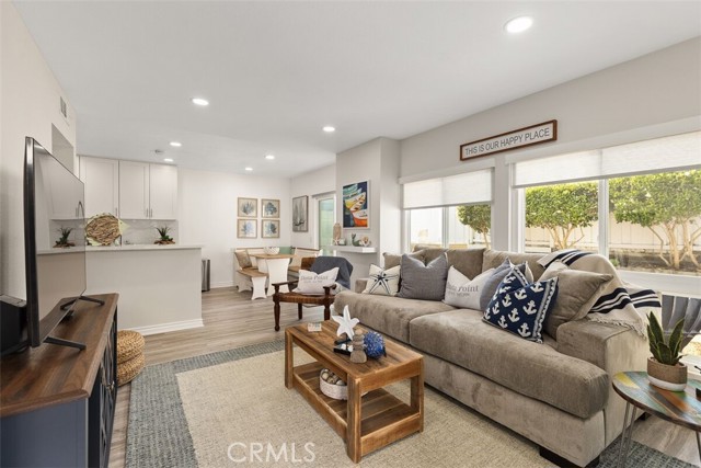 24122 Paseo Corona
