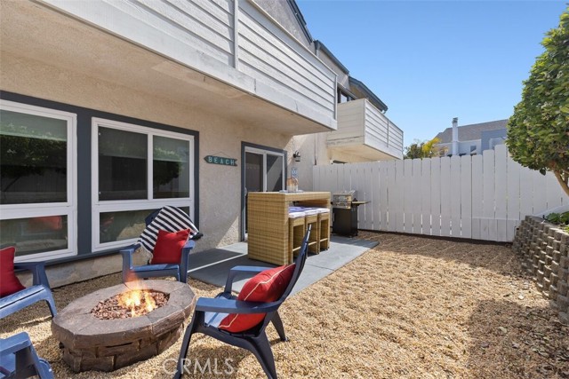 24122 Paseo Corona
