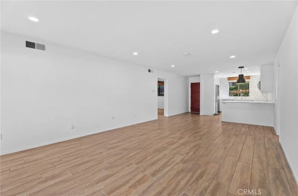 31505 E Nine Unit 21h