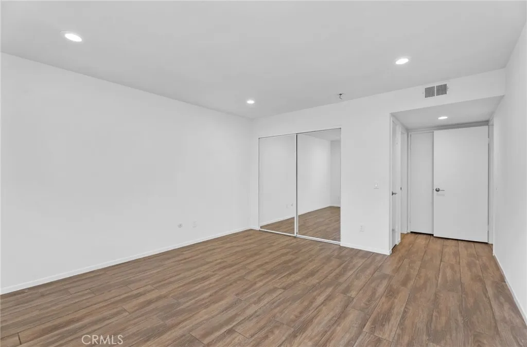 31505 E Nine Unit 21h