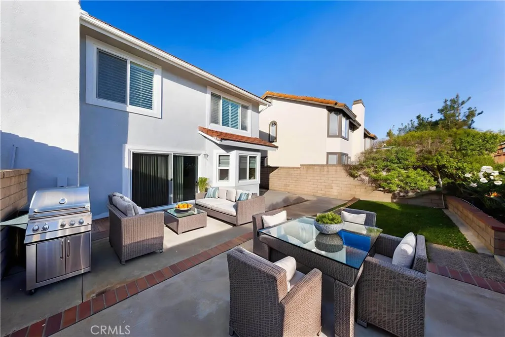 24242 Davida