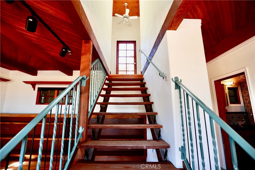 28817 Top Of The World Drive