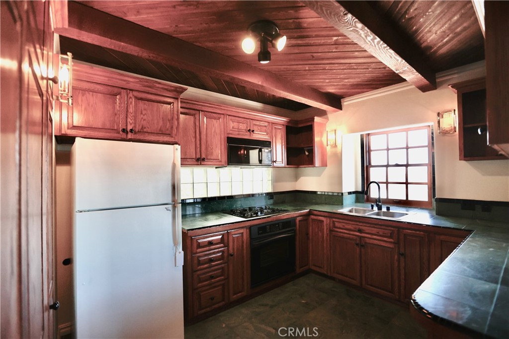 28817 Top Of The World Drive