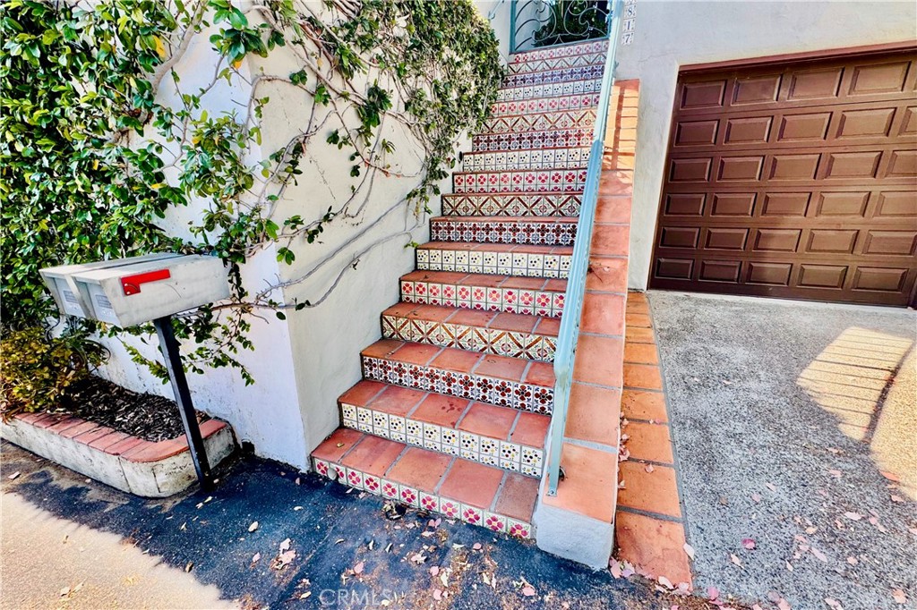 28817 Top Of The World Drive