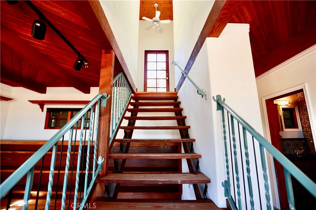 28817 Top Of The World Drive