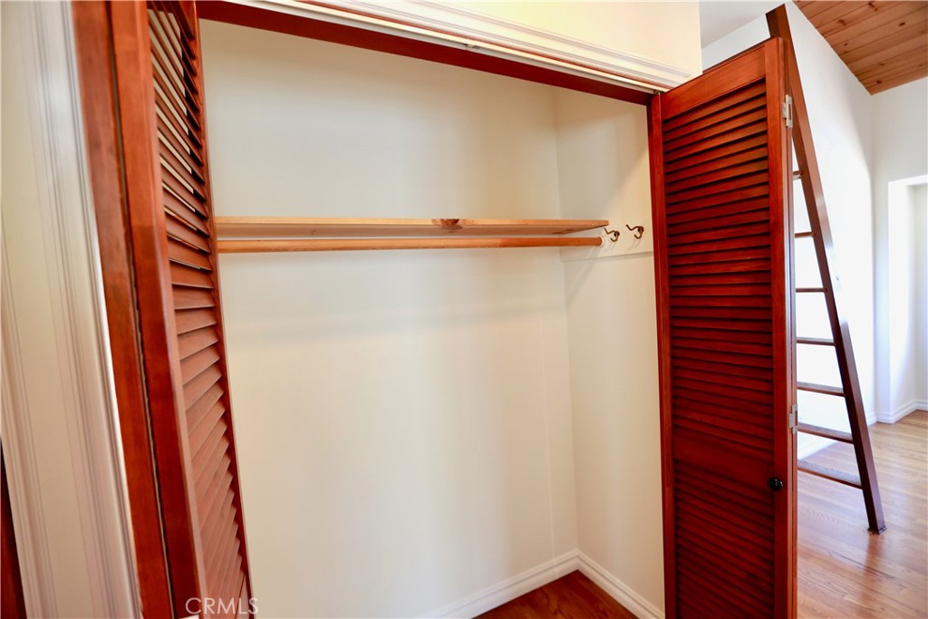 28817 Top Of The World Drive