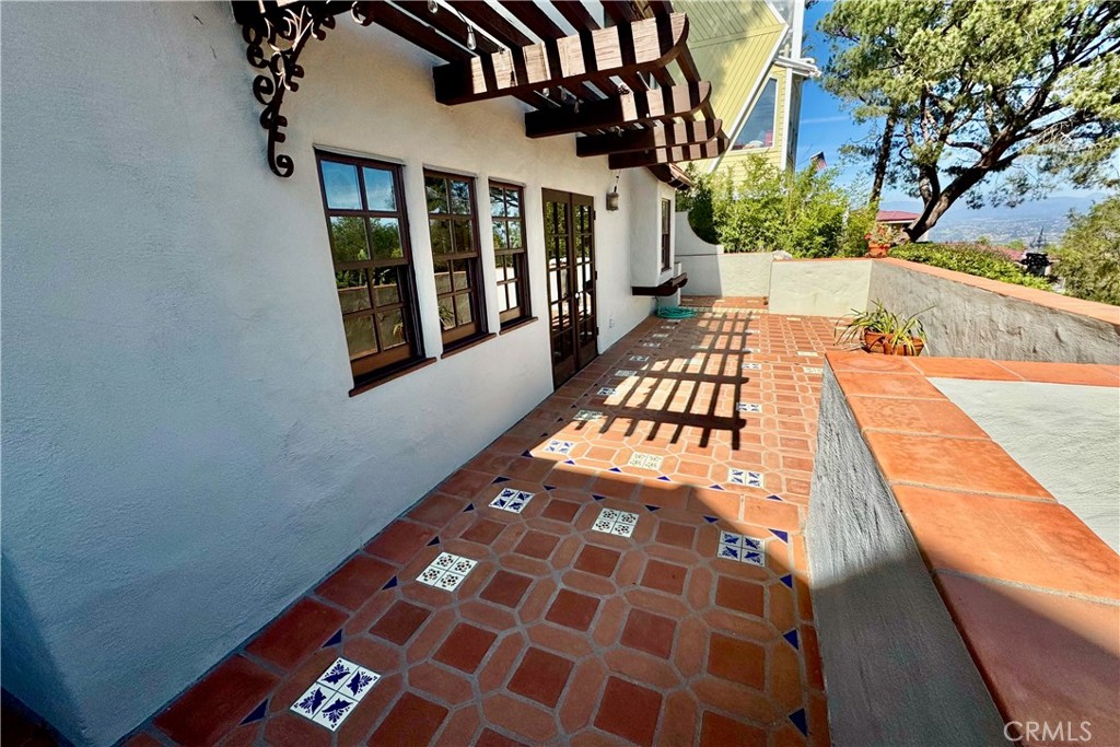 28817 Top Of The World Drive