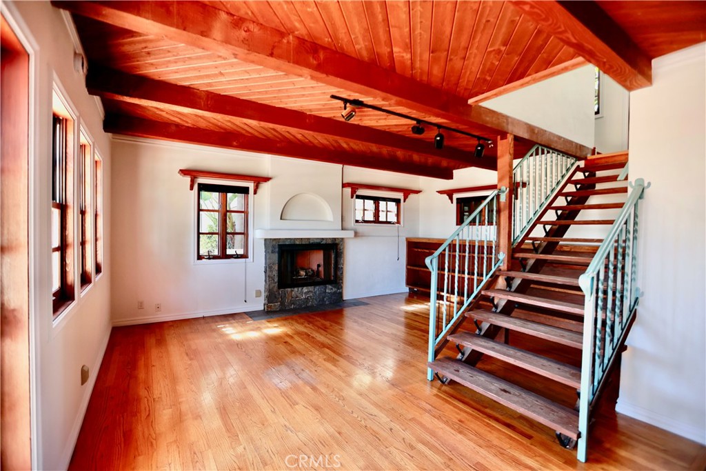 28817 Top Of The World Drive