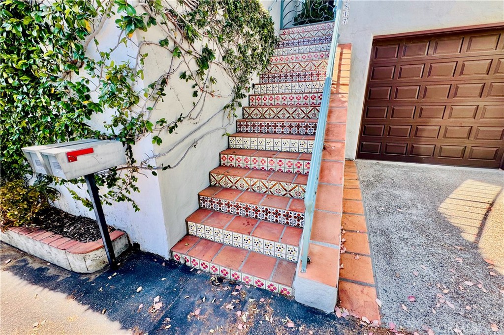 28817 Top Of The World Drive