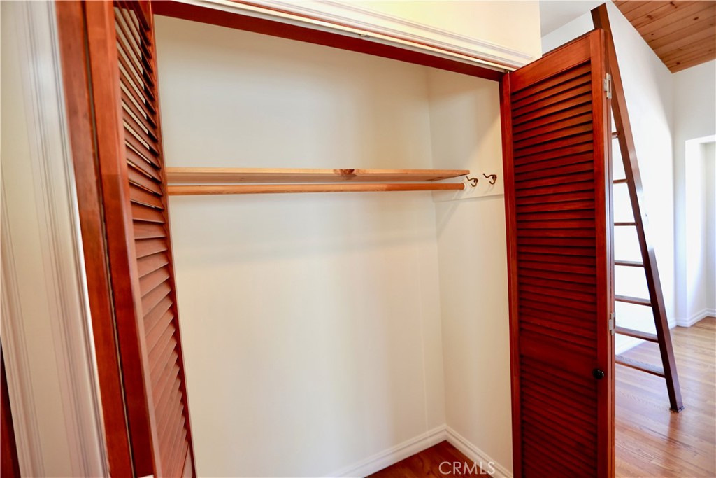 28817 Top Of The World Drive