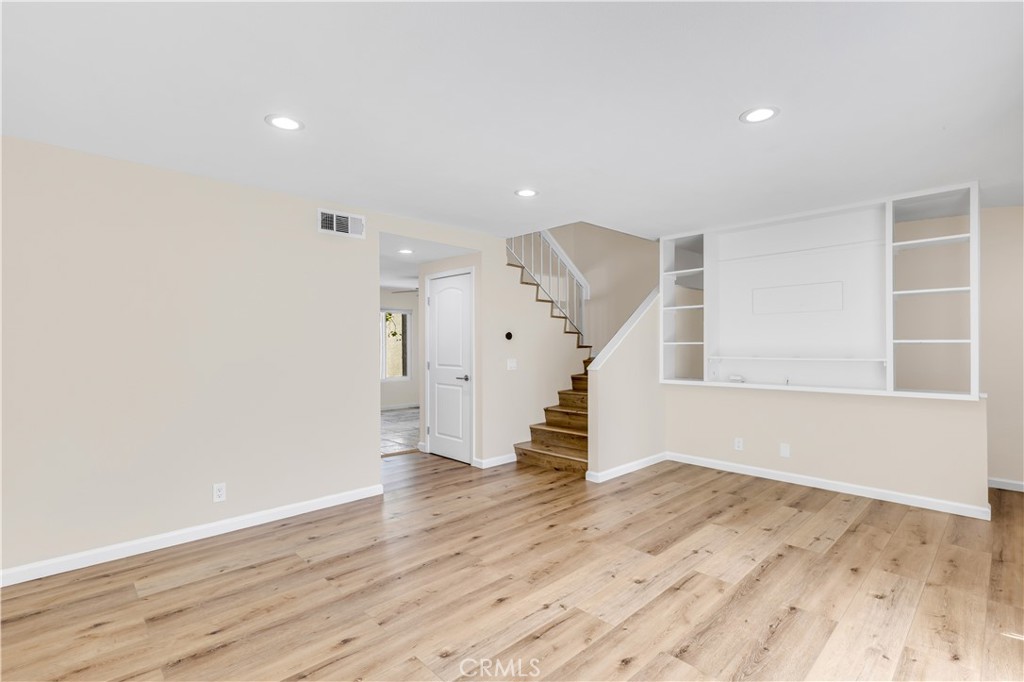 26415 Waterford Circle