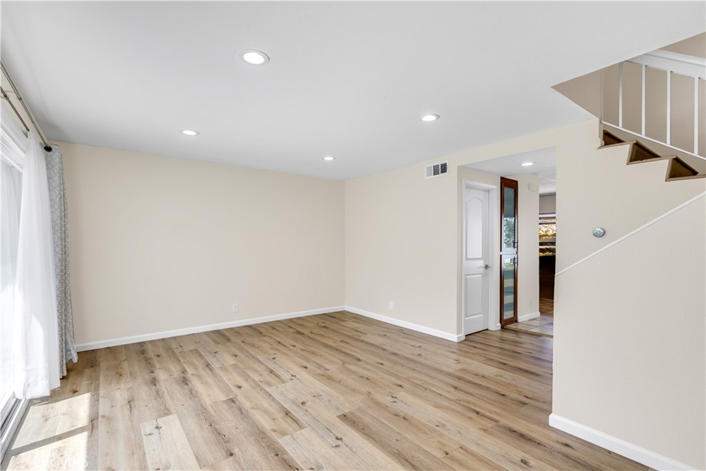 26415 Waterford Circle