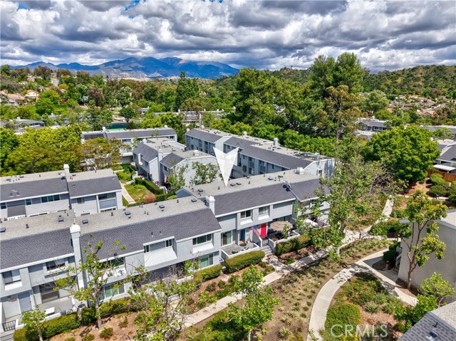 26415 Waterford CIR