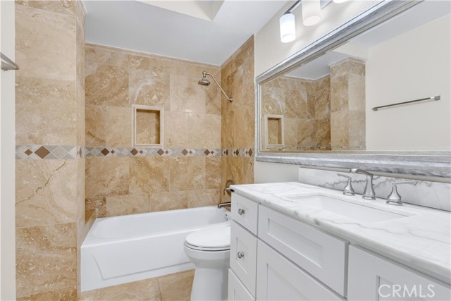 26415 Waterford CIR