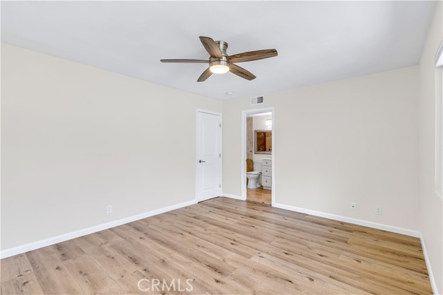 26415 Waterford CIR