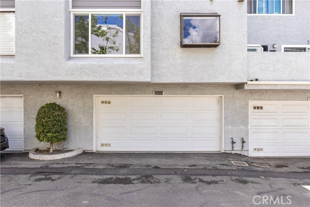 26415 Waterford CIR