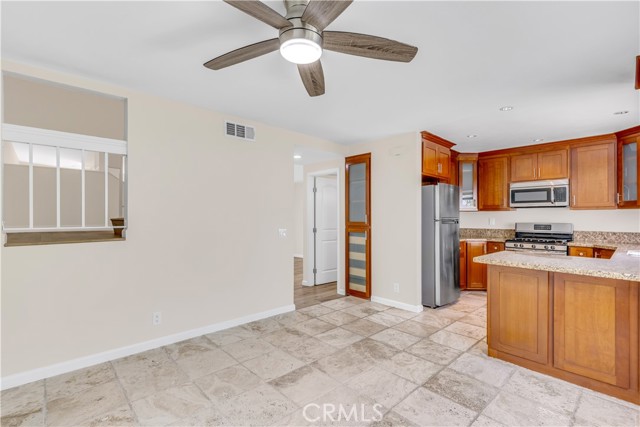 26415 Waterford CIR
