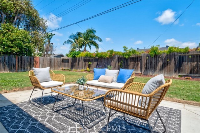 16622 Simonne LN