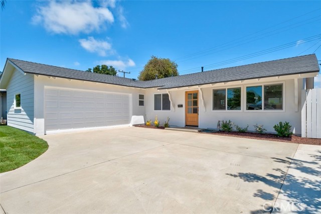 16622 Simonne LN