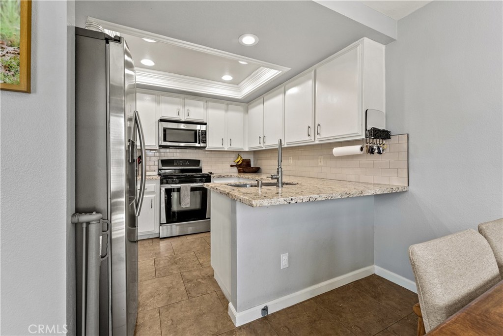 939 W 19th A1