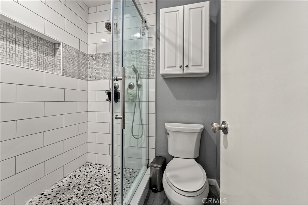 939 W 19th A1