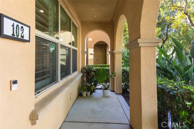 102 Rose Arch