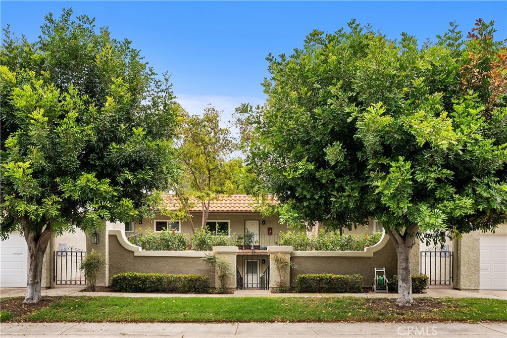 5489 Paseo Del Lago W B