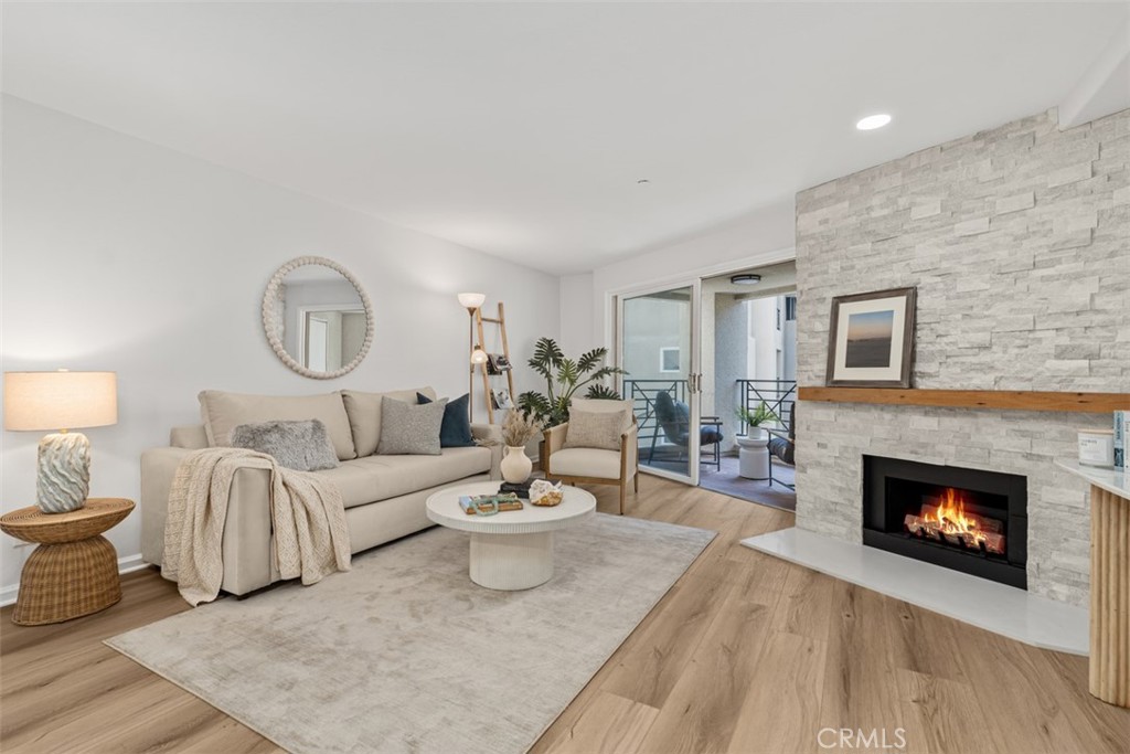 200 Pacific coast Highway M50